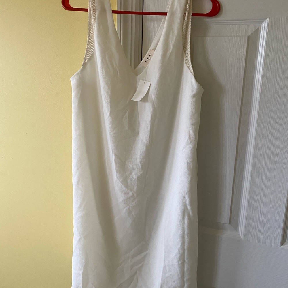 Versona NWT White Shift